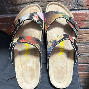 Viking Women's Floral Buckle Sandals - Black and Multicolor